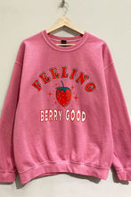 Feeling BERRY GOOD Graphic Pullover